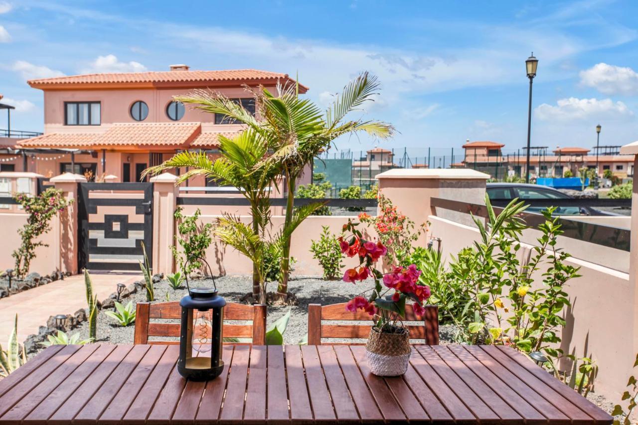 Villa Fenix - Oasis In Natural Reserve Лахарес Экстерьер фото