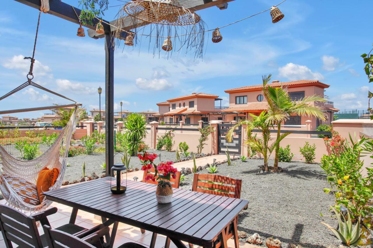 Villa Fenix - Oasis In Natural Reserve Лахарес Экстерьер фото